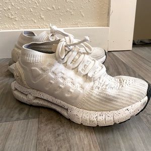 Women’s UnderArmour HOVR Phantom Running Shoes